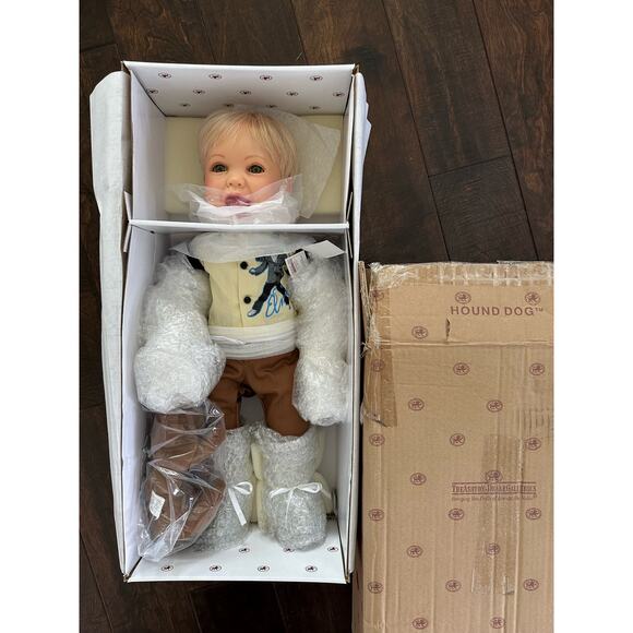 Ashton Drake 'Hound Dog' Elvis 75th Birthday "Baby Let's Rock" Collection Doll - Picture 11 of 12